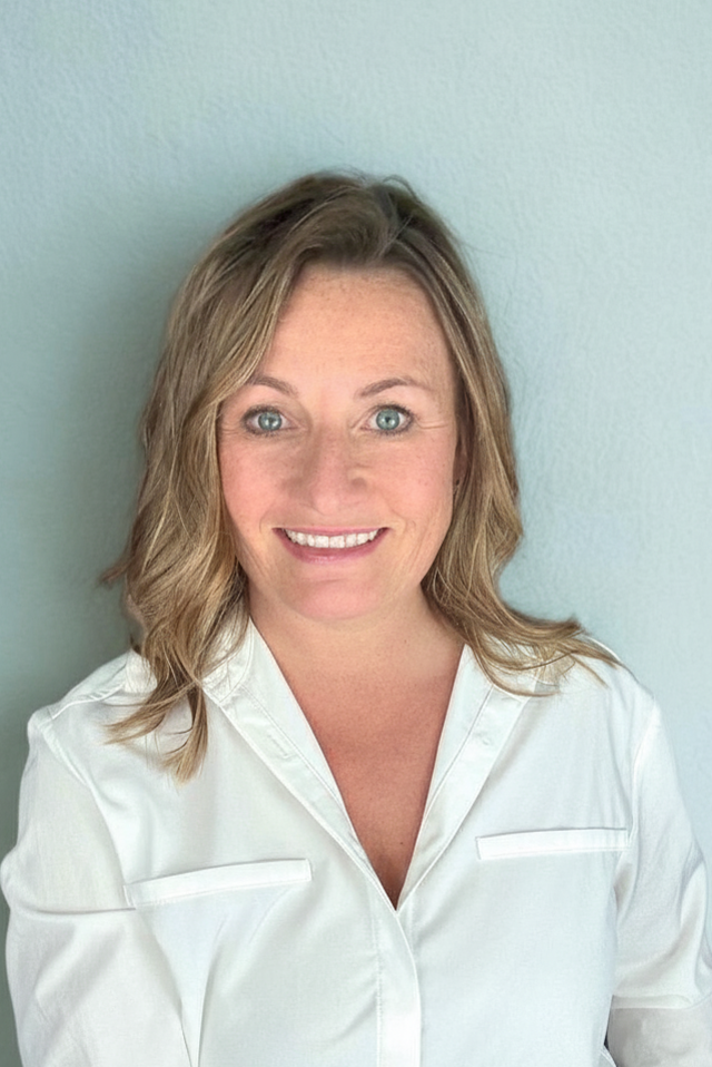 Dr. Jenna Davis pediatric chiropractor Oakville